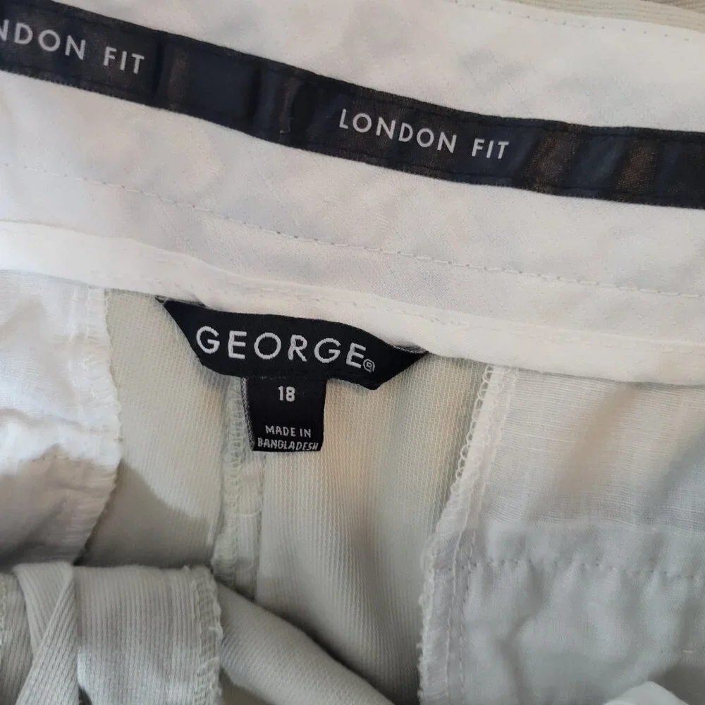 George Womens Shorts 18 Plus Beige Zip Fly London Fit Lightweight Casual B12E